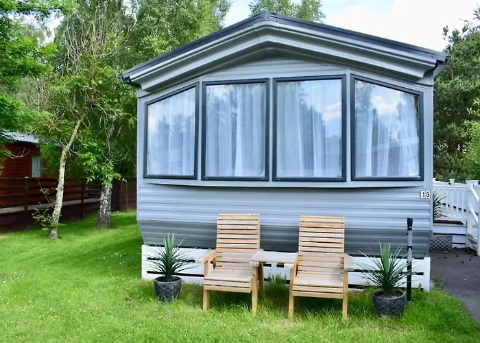 All Weather Hot Tub & Cosy Cabin In Northumberland